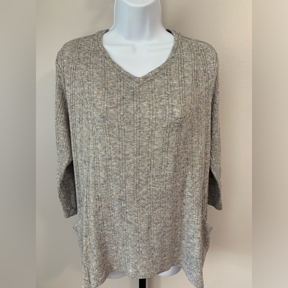 Db Sunday Top - Picture 2 of 16